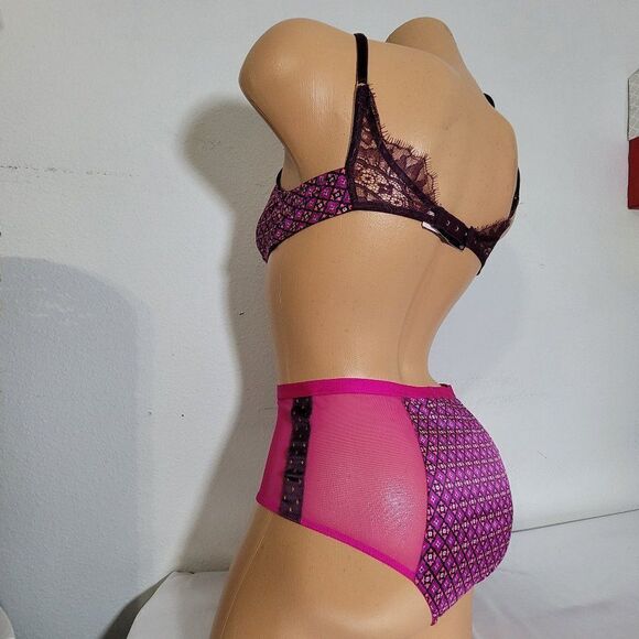 1479 VICTORIA'S SECRET Very Sexy Bralette Set Size Small NWT - Picture 6 of 6